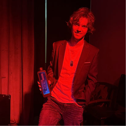 Customer with ECHO Flask